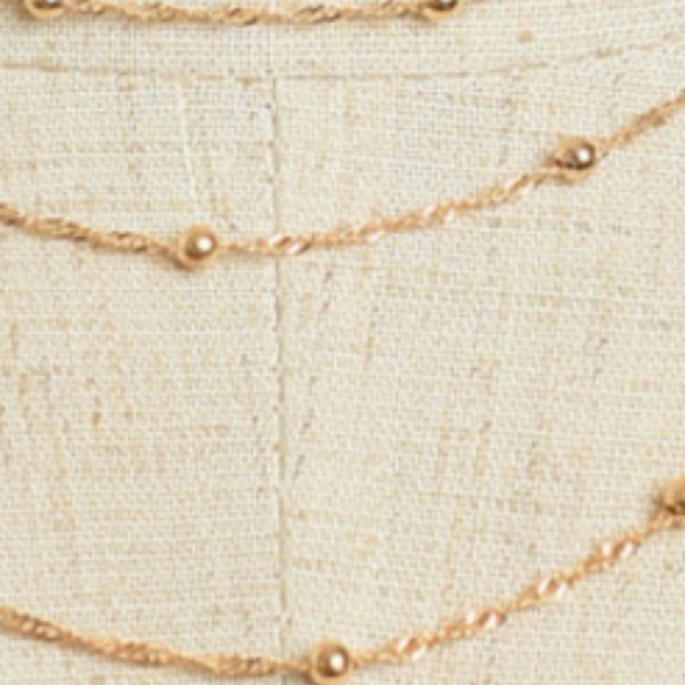 DAINTY LAYERED NECKLACE - Picture 2 of 2